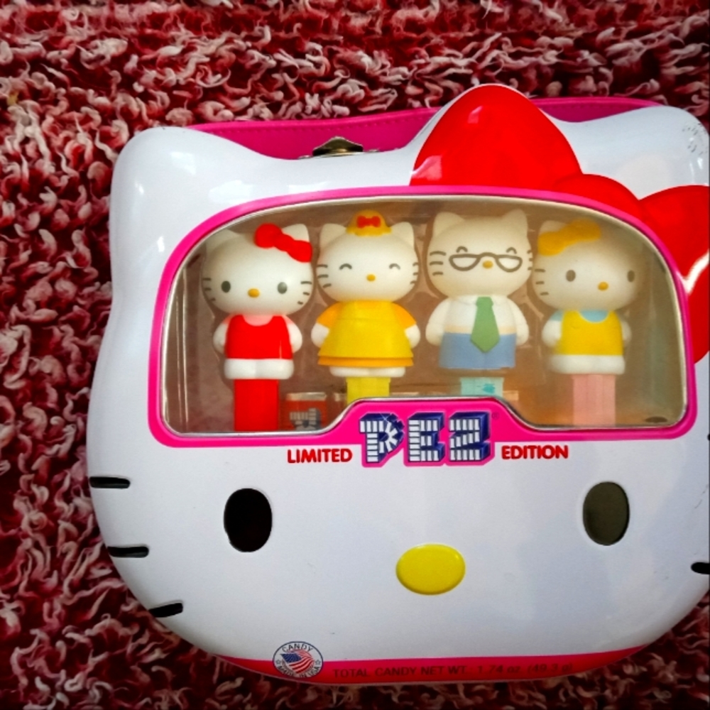 Limited hello kitty PEZ